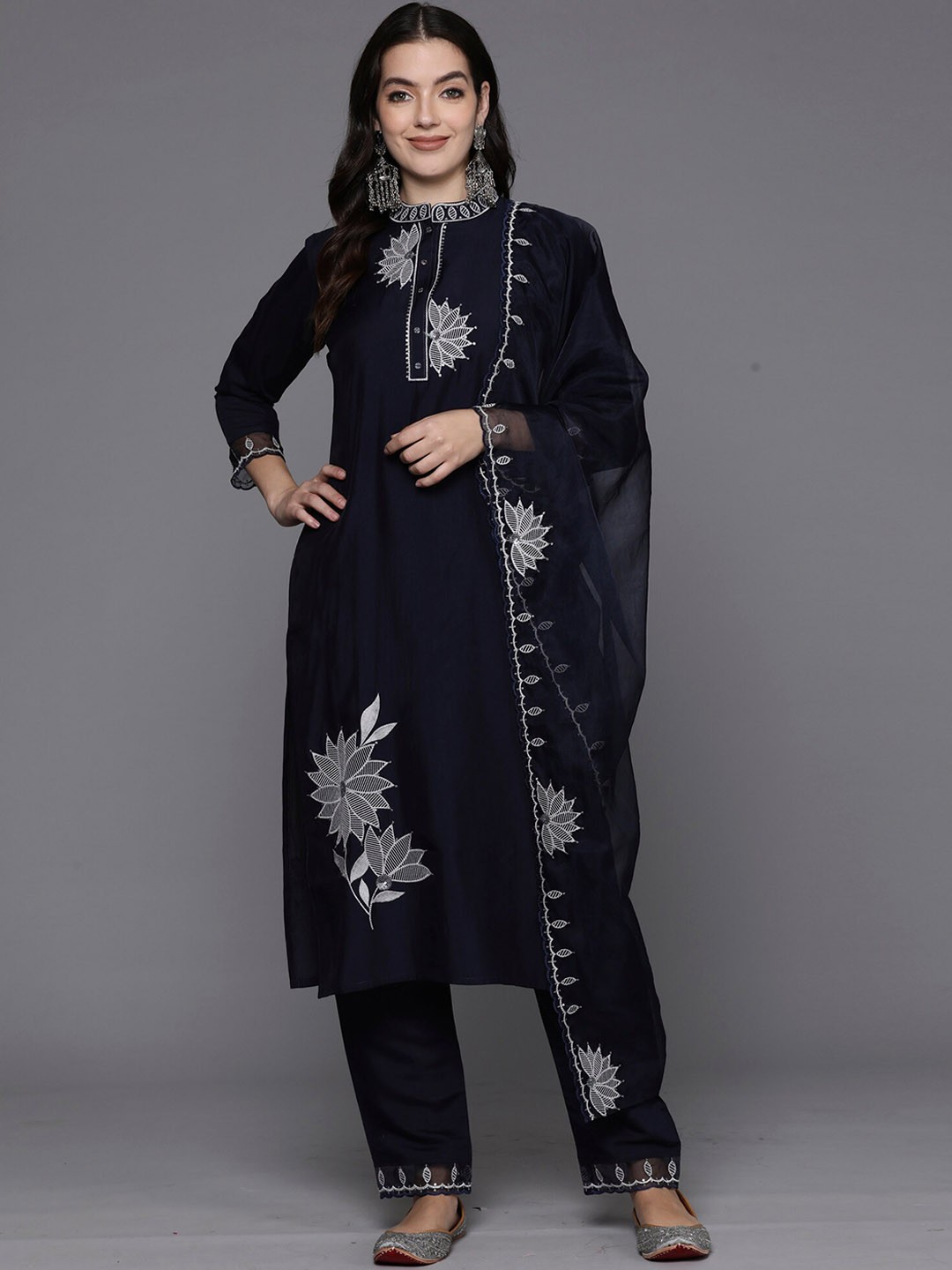 

Indo Era Floral Embroidered Thread Work Kurta With Trousers & Dupatta, Navy blue