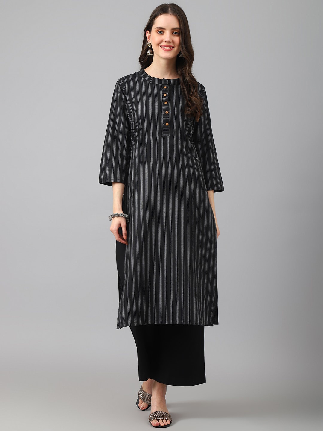 

Shaily Black Striped Mandarin Collar Straight Kurta