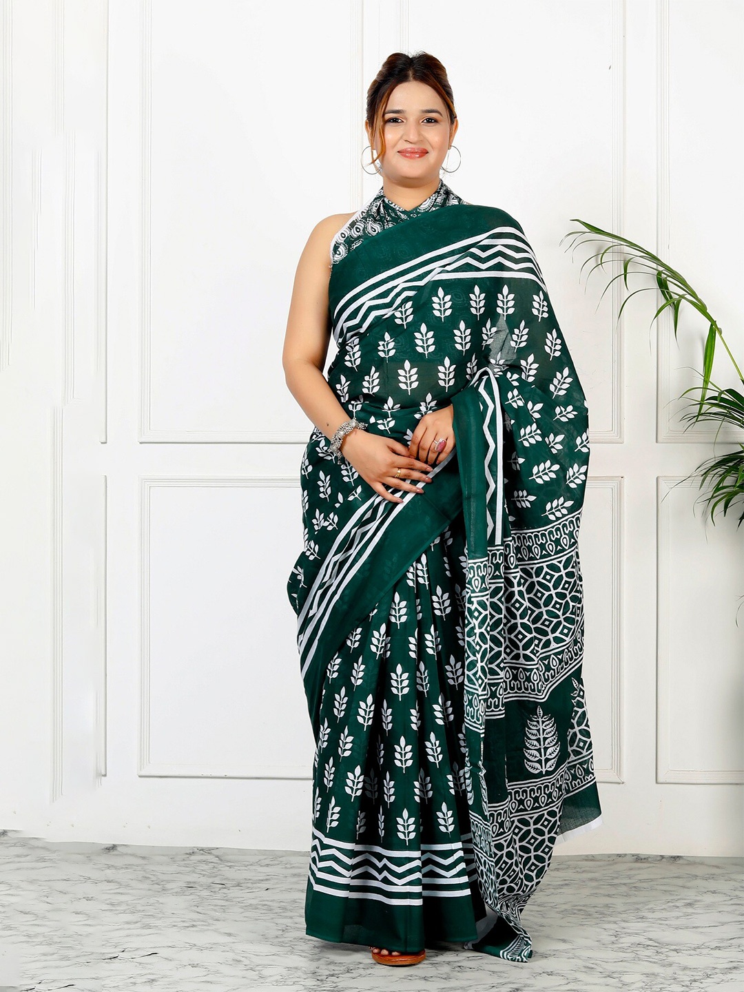 

JAIPURI BLOCK PRINT Floral Pure Cotton Ikat Saree, Green