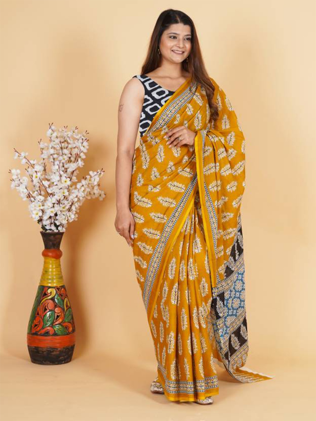 

JAIPURI BLOCK PRINT Floral Pure Cotton Ikat Saree, Brown