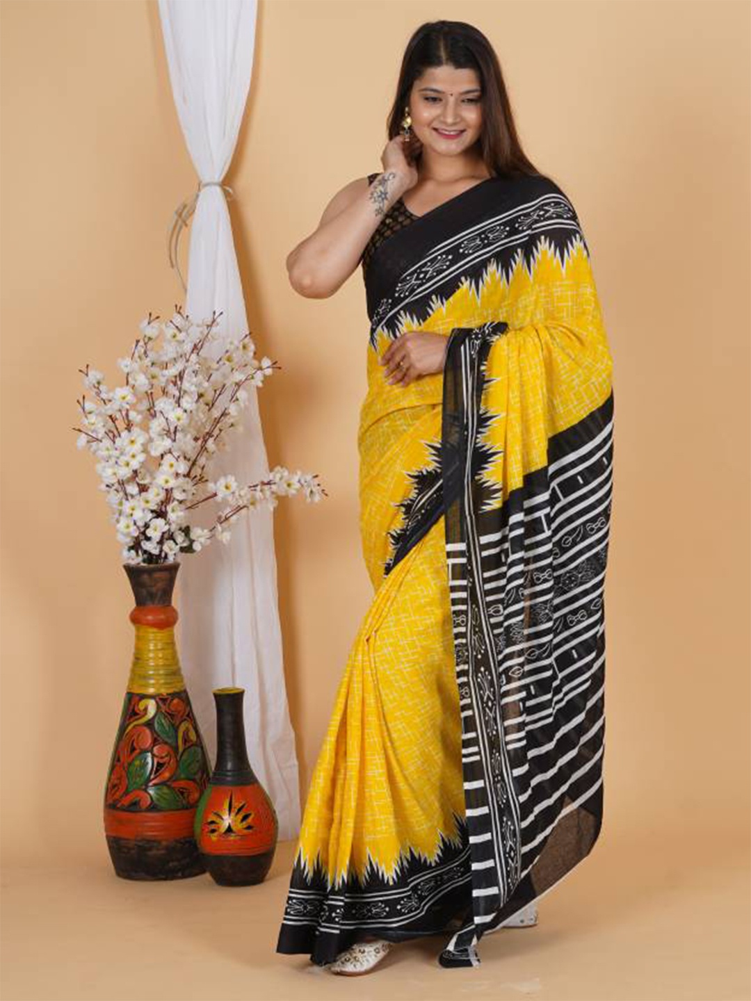 

JAIPURI BLOCK PRINT Pure Cotton Block Printed Saree, Yellow
