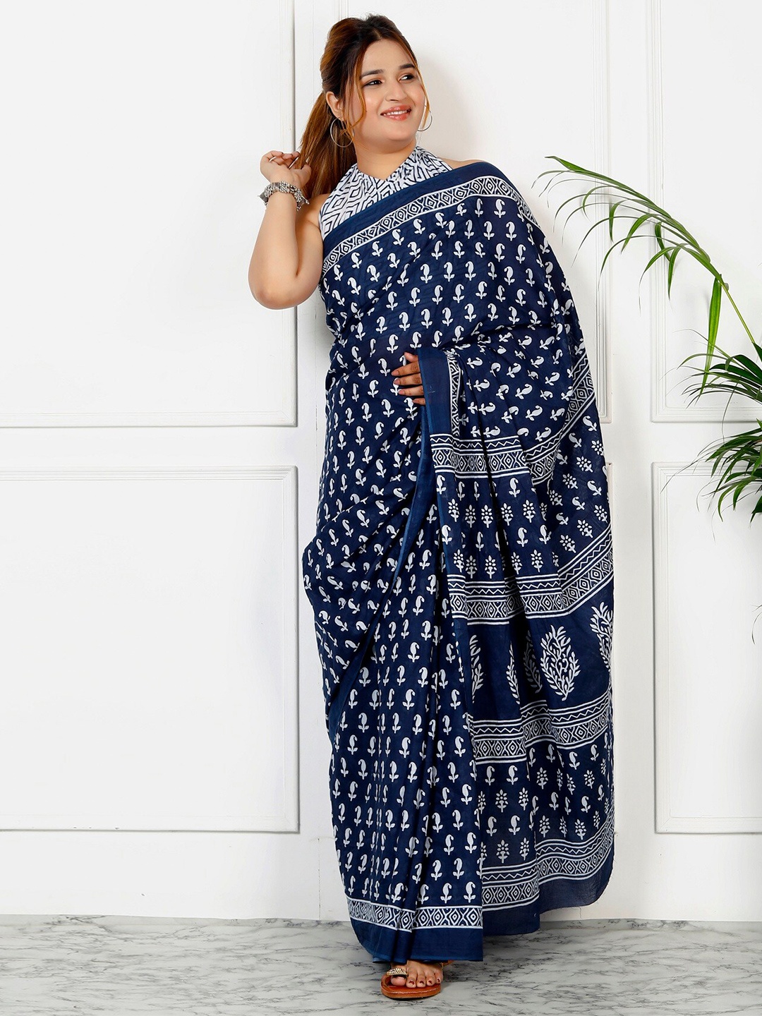 

JAIPURI BLOCK PRINT Floral Pure Cotton Block Print Saree, Blue