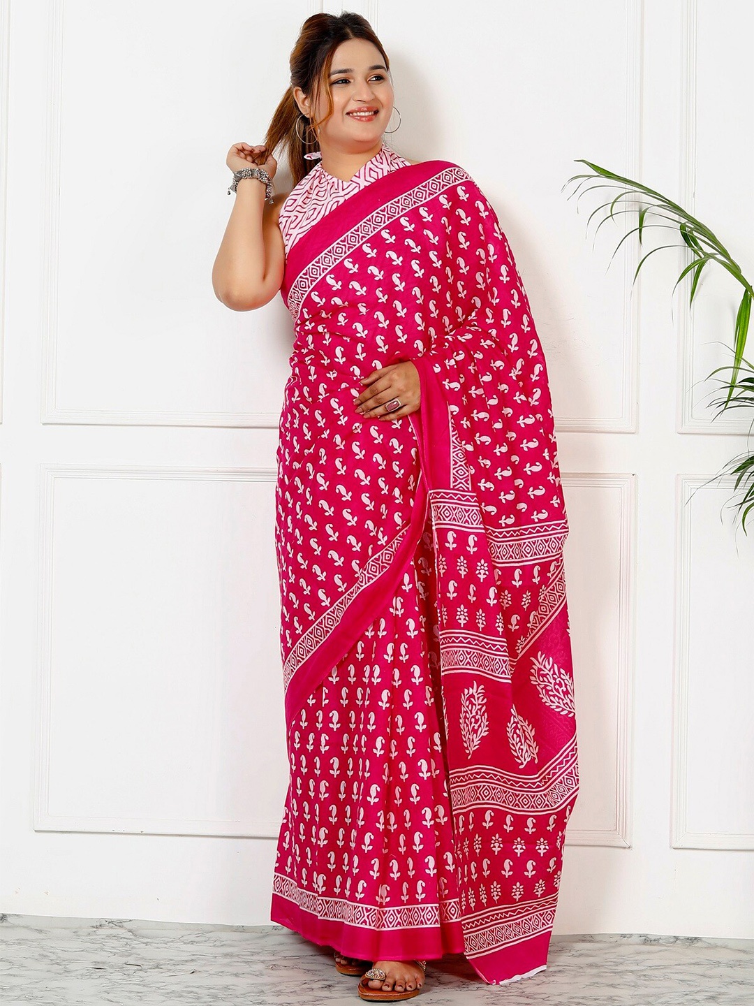 

JAIPURI BLOCK PRINT Floral Printed Pure Cotton Ikat Saree, Pink