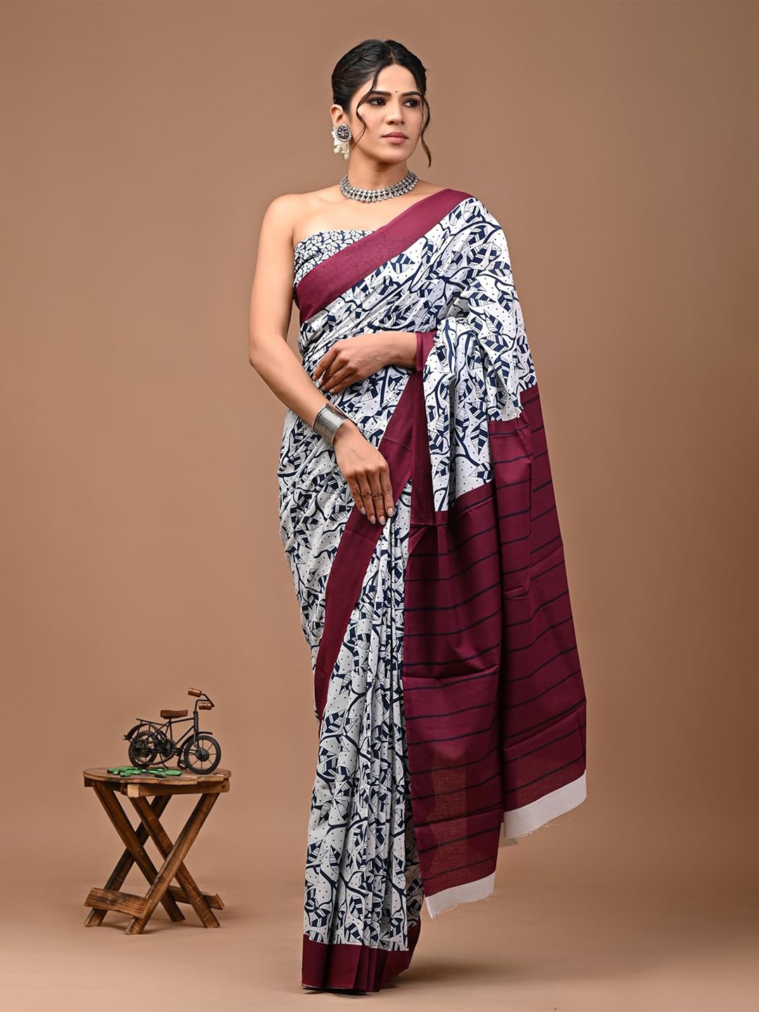 

JAIPURI BLOCK PRINT Pure Cotton Bagru Saree, White