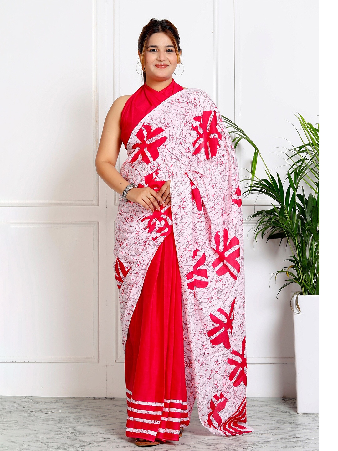 

JAIPURI BLOCK PRINT Floral Printed Mulmul Cotton Block Print Saree, Red