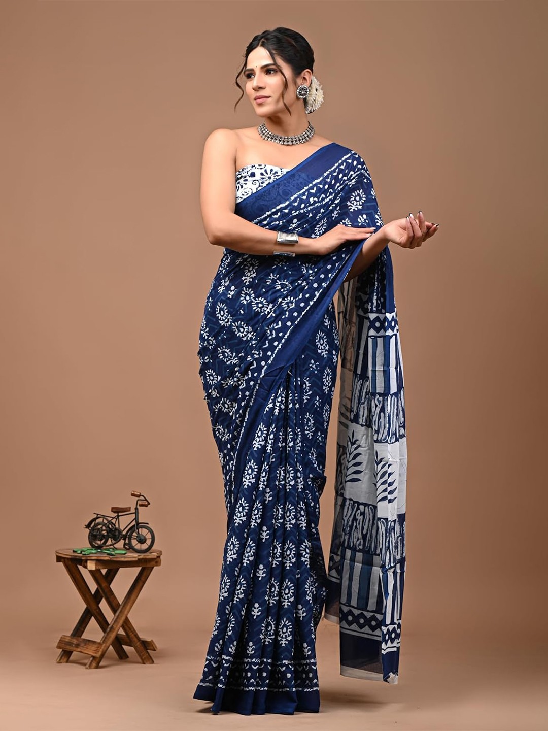 

JAIPURI BLOCK PRINT Floral Pure Cotton Bagru Saree, Blue