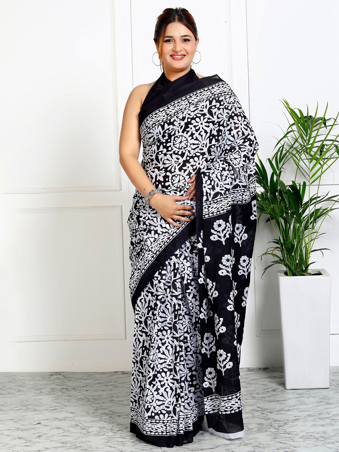 

JAIPURI BLOCK PRINT Floral Pure Cotton Bagru Saree, Navy blue