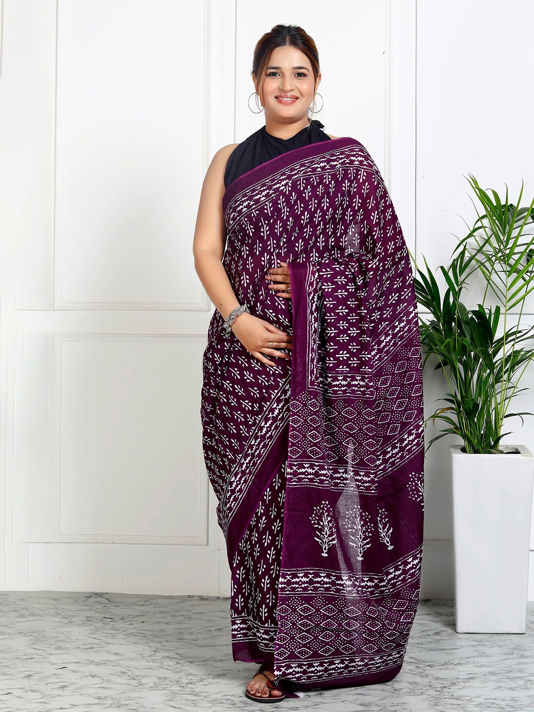 

JAIPURI BLOCK PRINT Floral Pure Cotton Block Print Saree, Blue