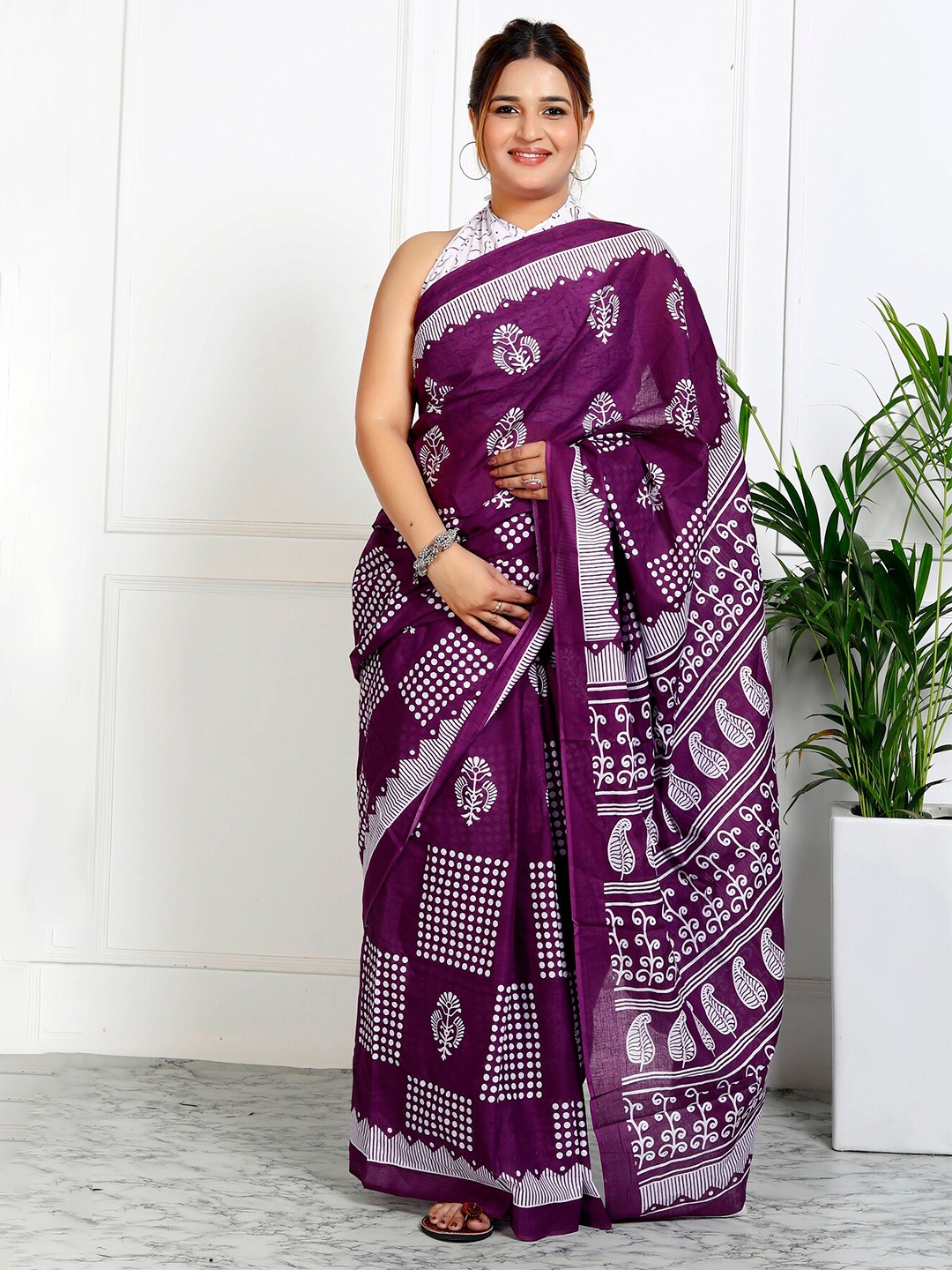 

JAIPURI BLOCK PRINT Floral Pure Cotton Block Printed Saree, Lavender