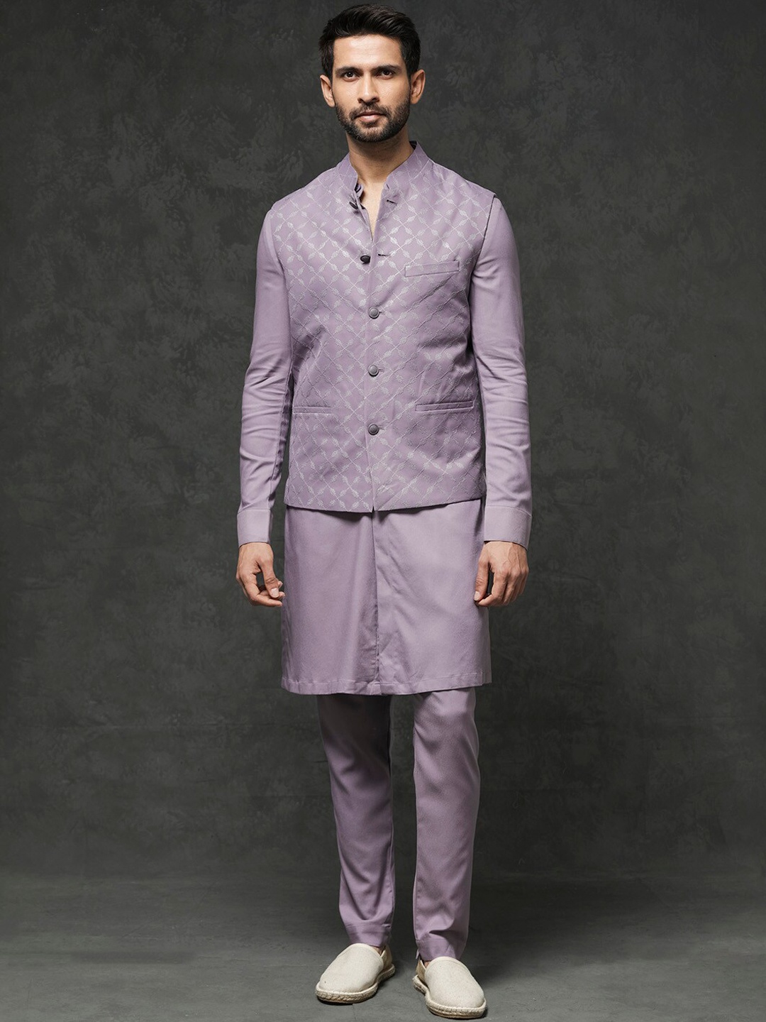 

RARE RABBIT Men Medo-Kpb Kurta Pyjama Suit, Purple