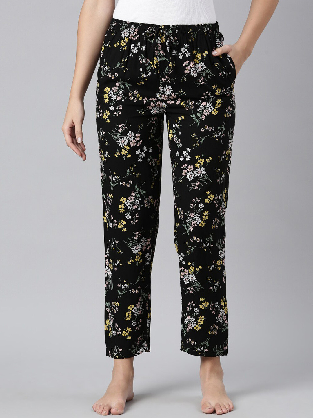 

Go Colors Women Printed Relaxed-Fit Straight-Leg Lounge Pants, Black