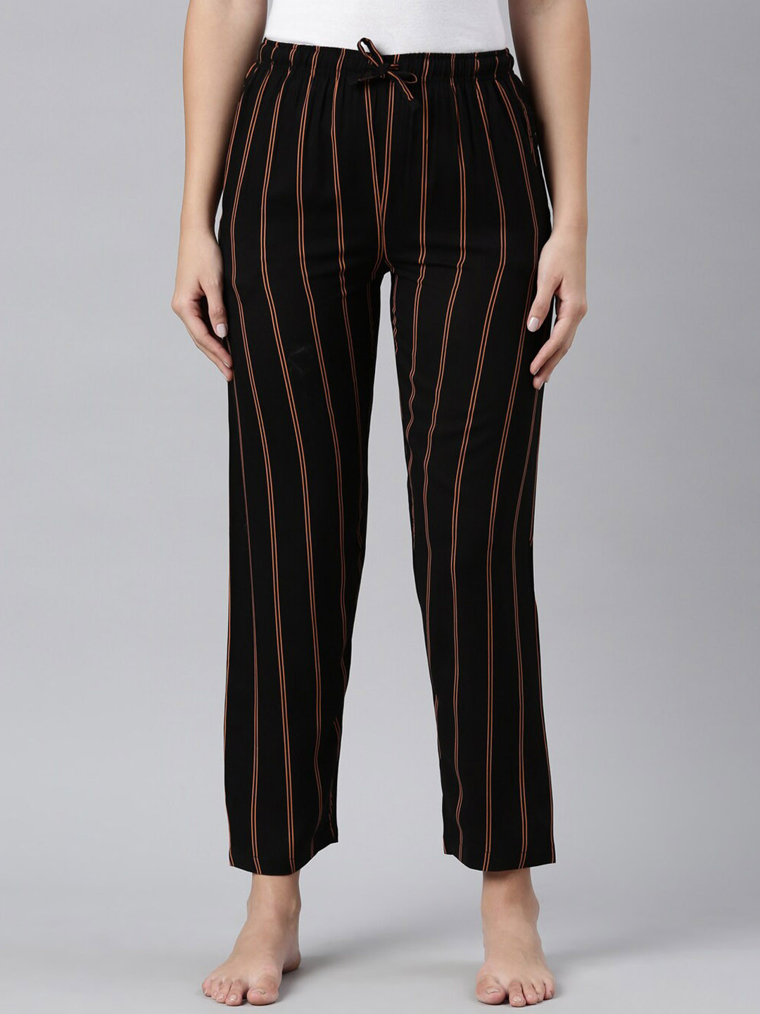 

Go Colors Women Printed Relaxed-Fit Lounge Pant, Black