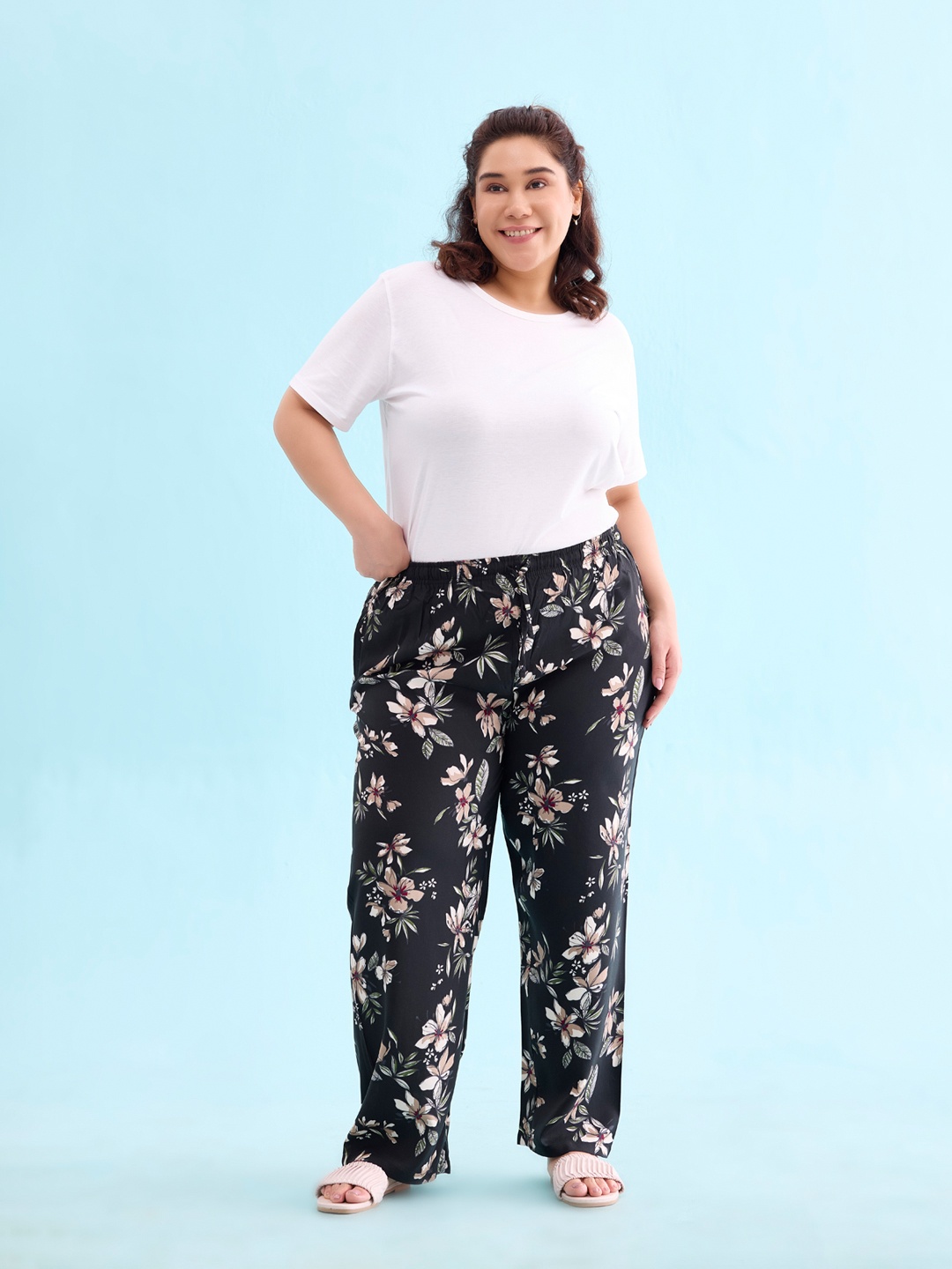 

Go Colors Women Printed Relaxed-Fit Straight-Leg Lounge Pants, Black