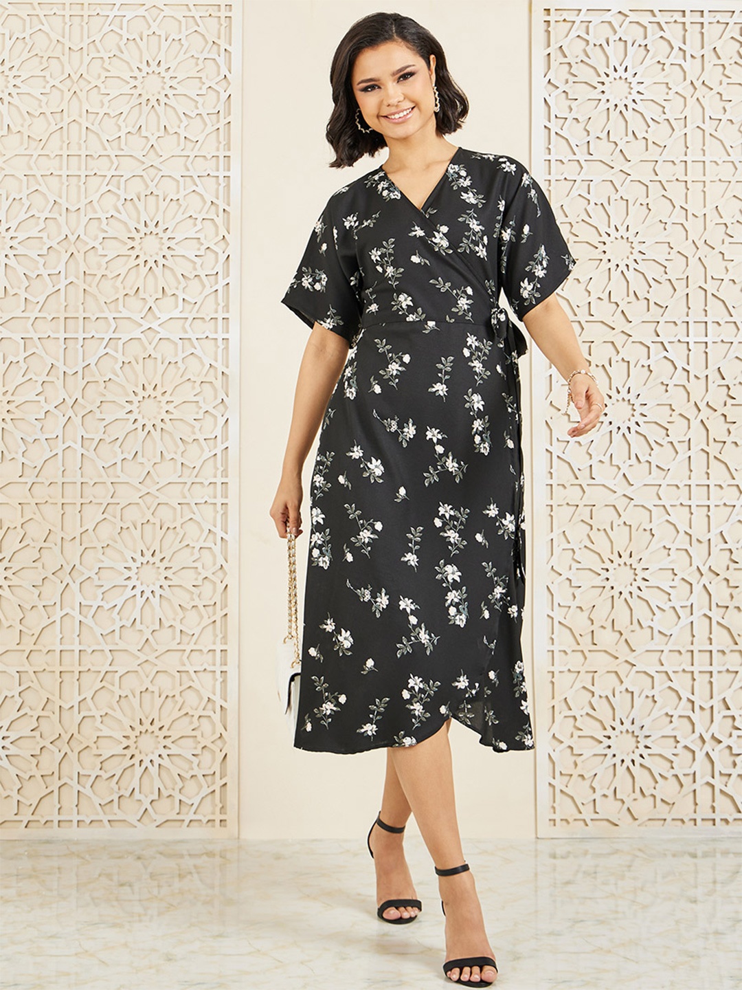 

Styli Black Floral Printed V-Neck Wrap Midi Dress