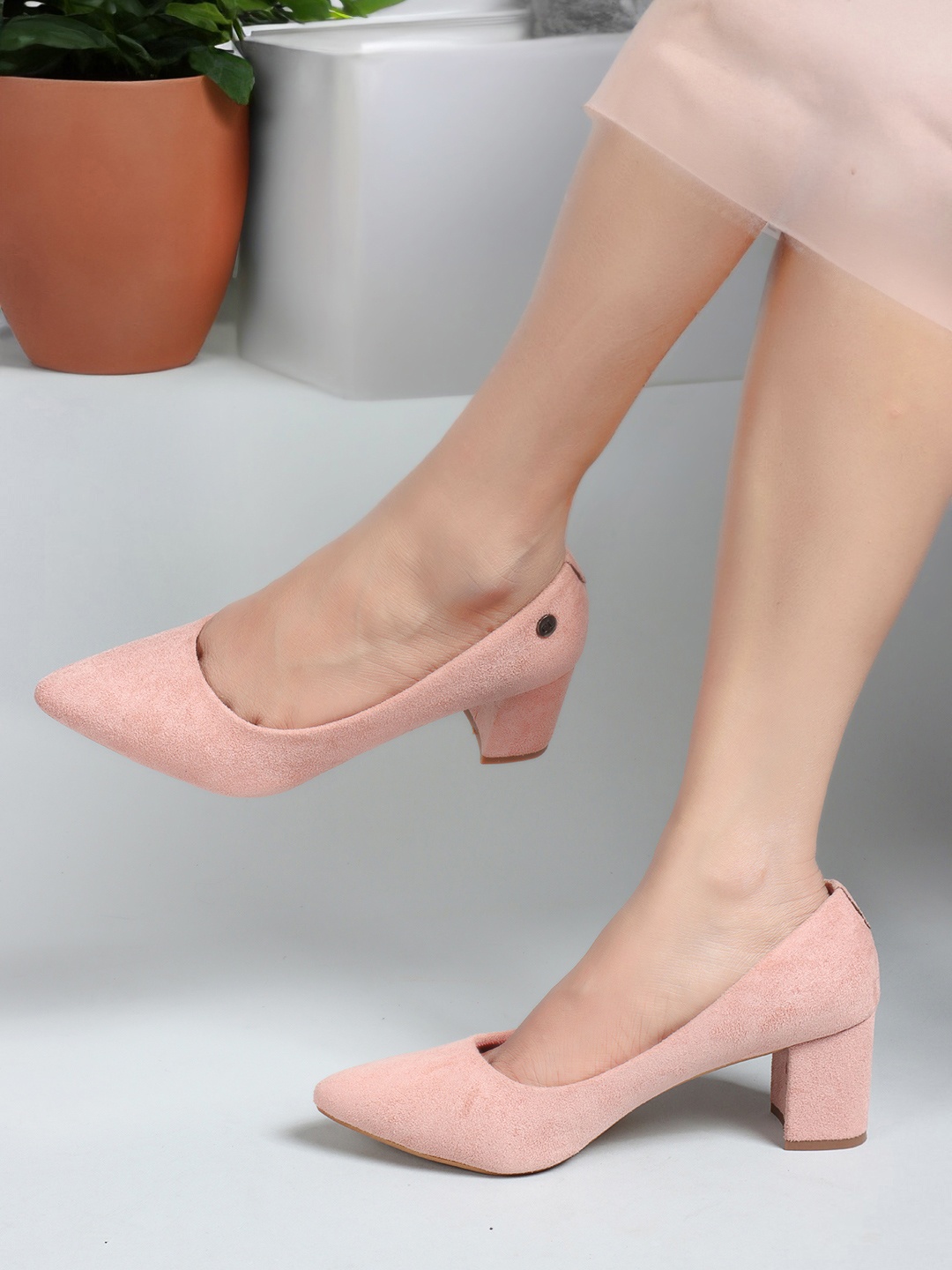 

Carlton London Textured Pointed Toe Block Heeled Pumps, Peach