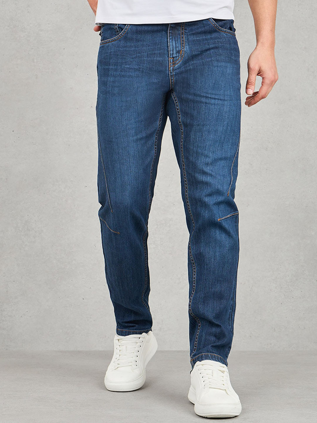 

Styli Men Blue Slim Fit Light Fade Stretchable Jeans