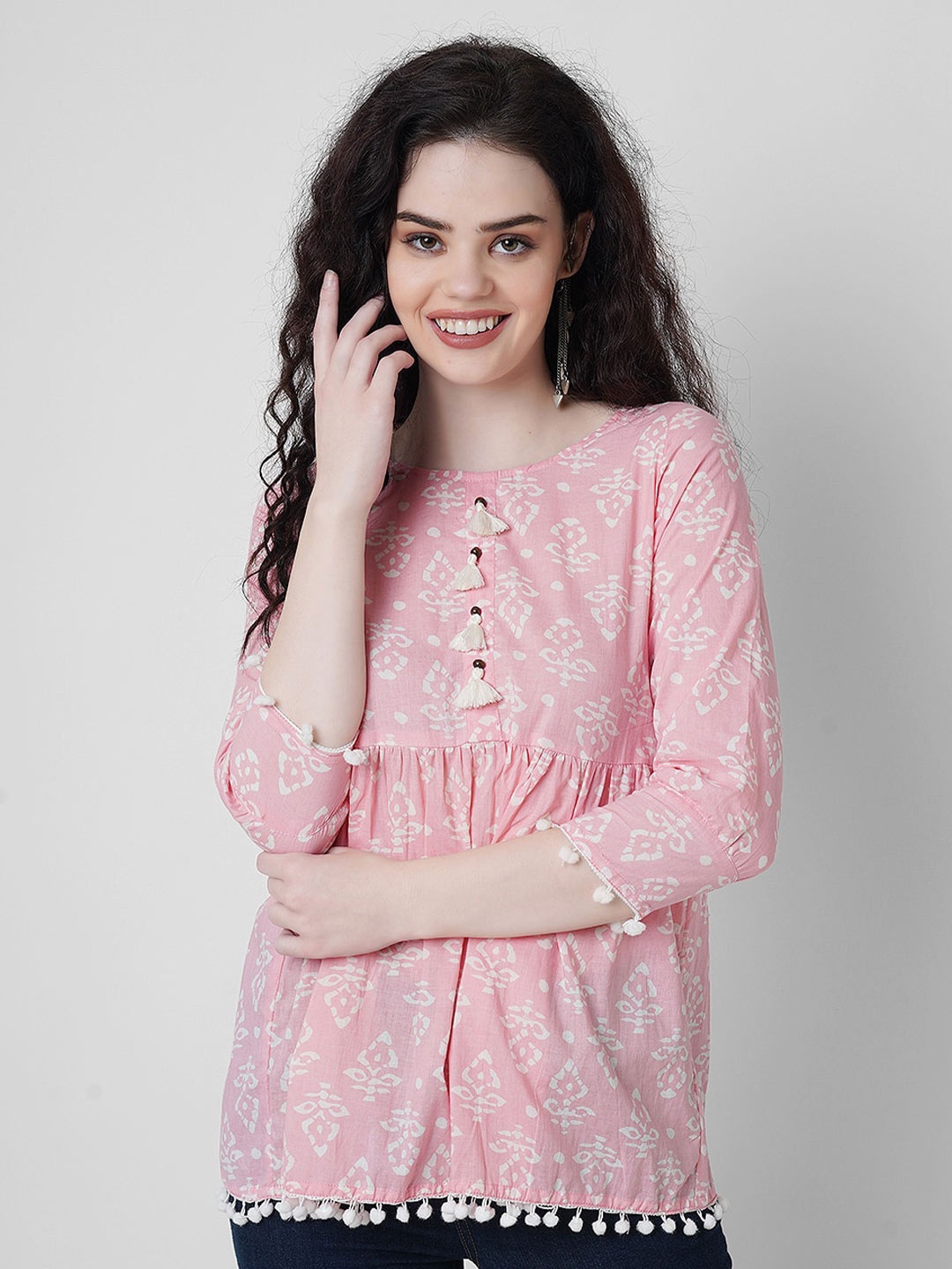 

Oash Floral Round Neck Three-Quarter Sleeves Pure Cotton Top, Peach