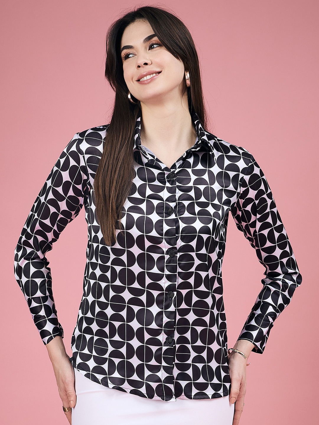 

DressBerry Black & White Relaxed Geometric Printed Satin Casual Shirt