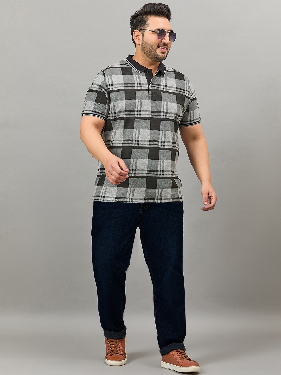 

AUSTIVO Plus Size Checked Polo Collar Short Sleeves Regular Fit T-shirt, Black