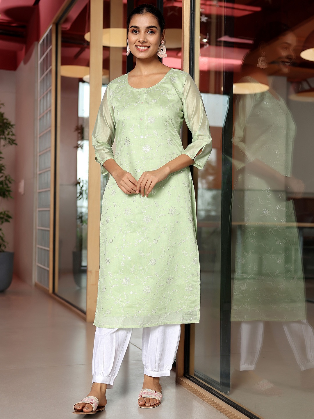 

Libas Round Neck Thread Work Chanderi Silk Straight Kurta, Green