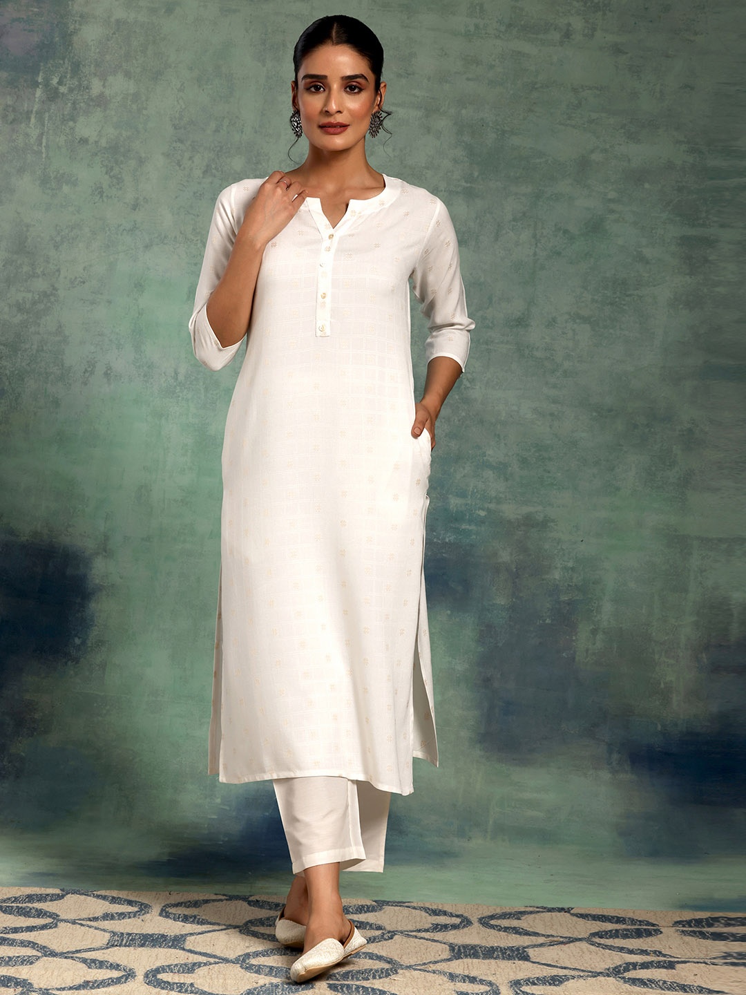 

Libas Notch Neck Three Quarter Sleeves Thread Work Dobby Straight Kurta, White
