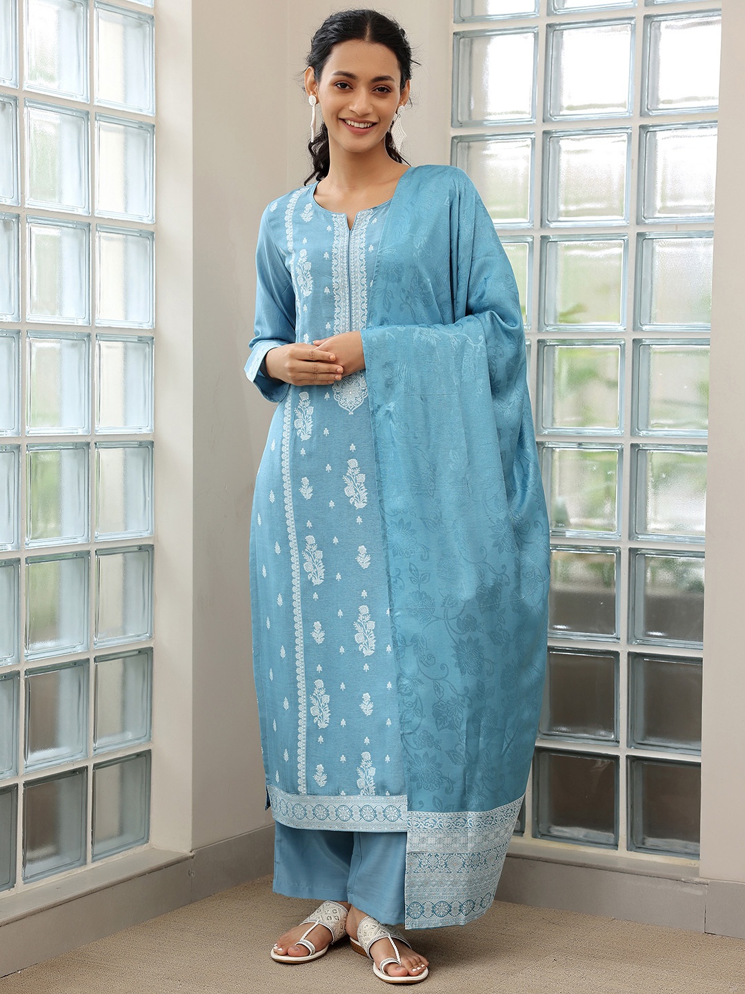 

Libas Floral Regular Kurta with Trousers & With Dupatta, Blue