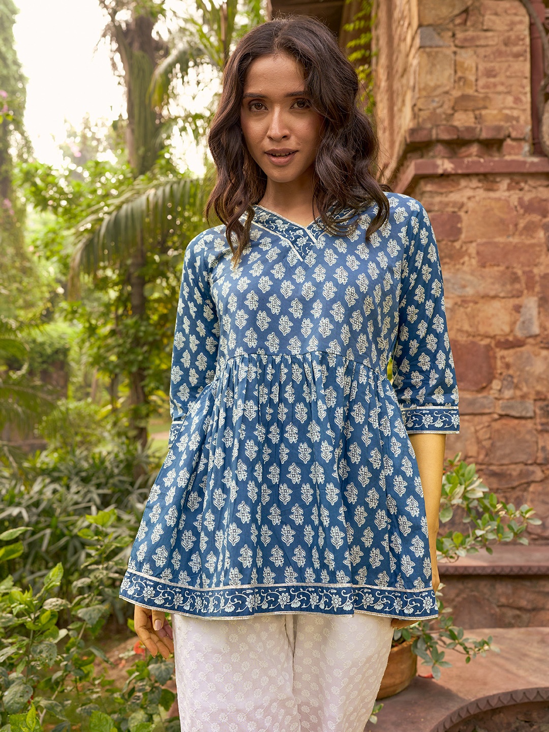 

Libas Floral Printed V-Neck Flared Sleeves Pure Cotton Pleated Kurti, Blue