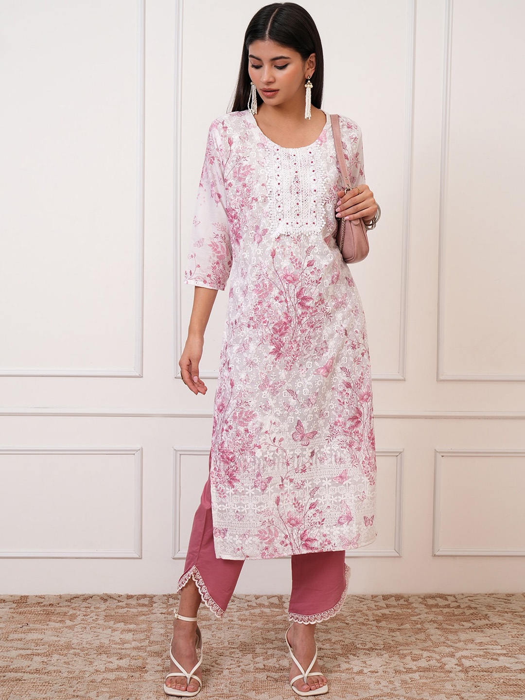 

Vishudh Pink Floral Printed Thread Work Cotton Straight Kurta