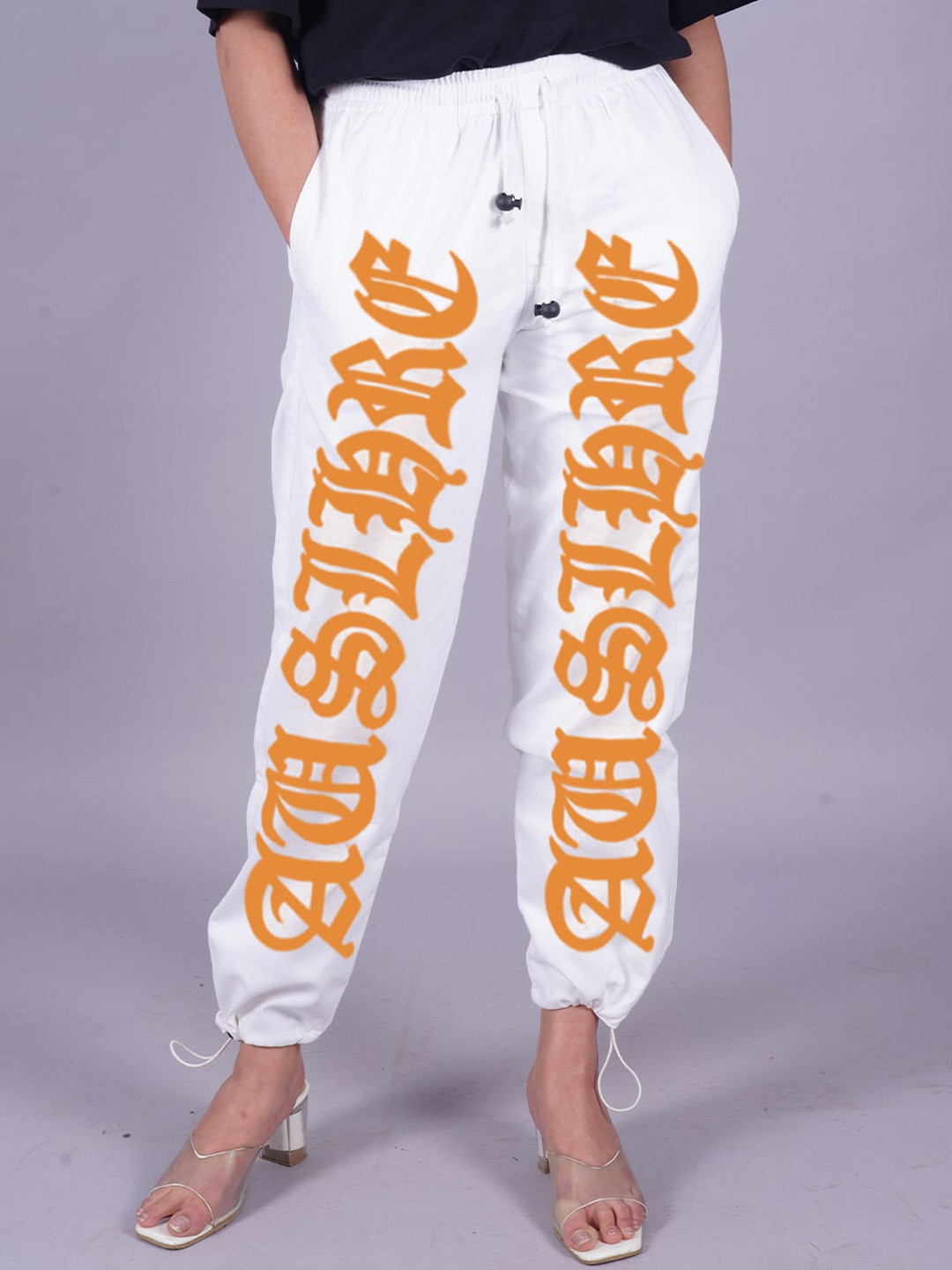 

VYVE Women Geometric Printed Cotton Relaxed Trouser, White