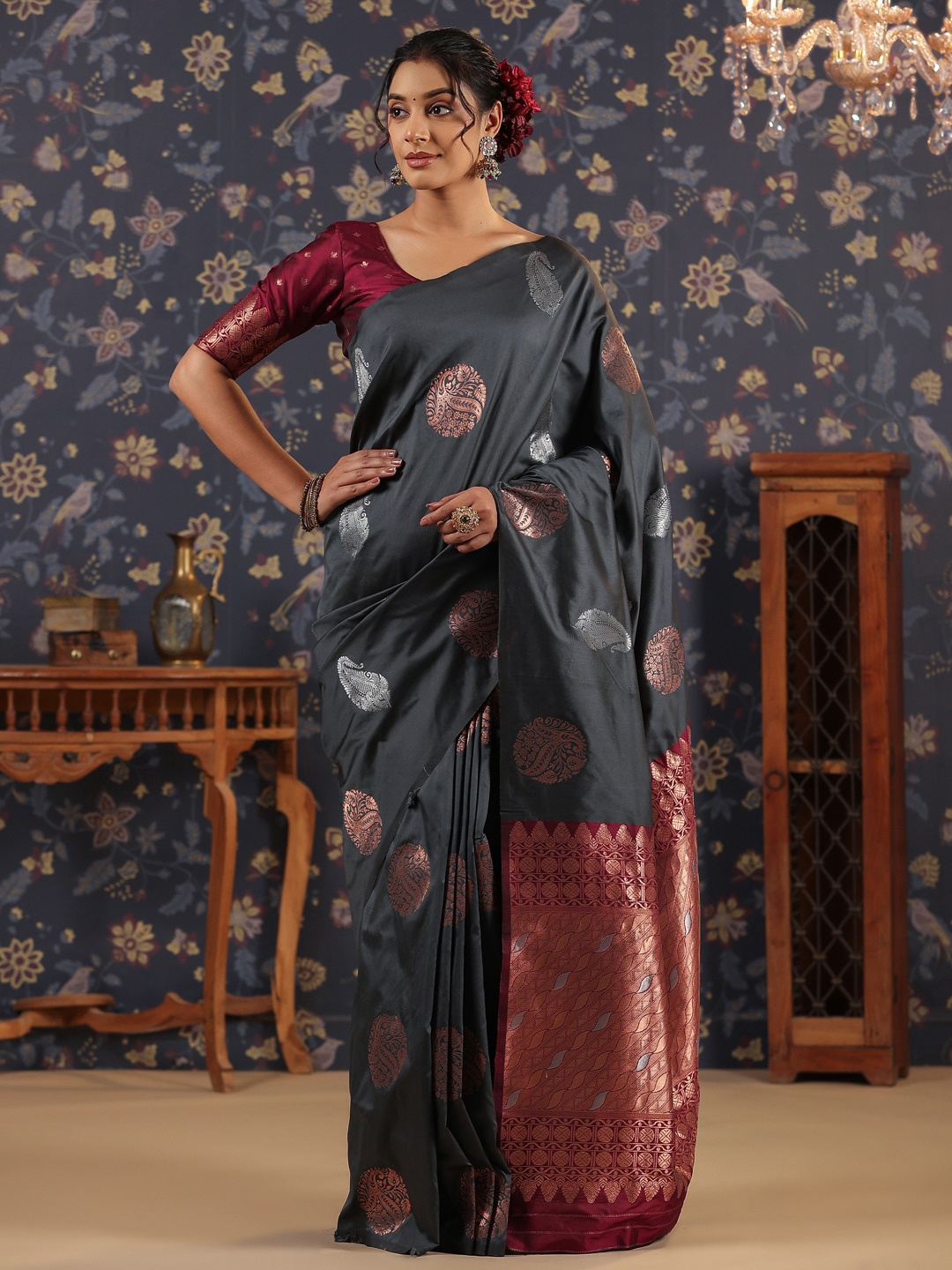 

House of Pataudi Ethnic Woven Design Banarasi Saree, Grey