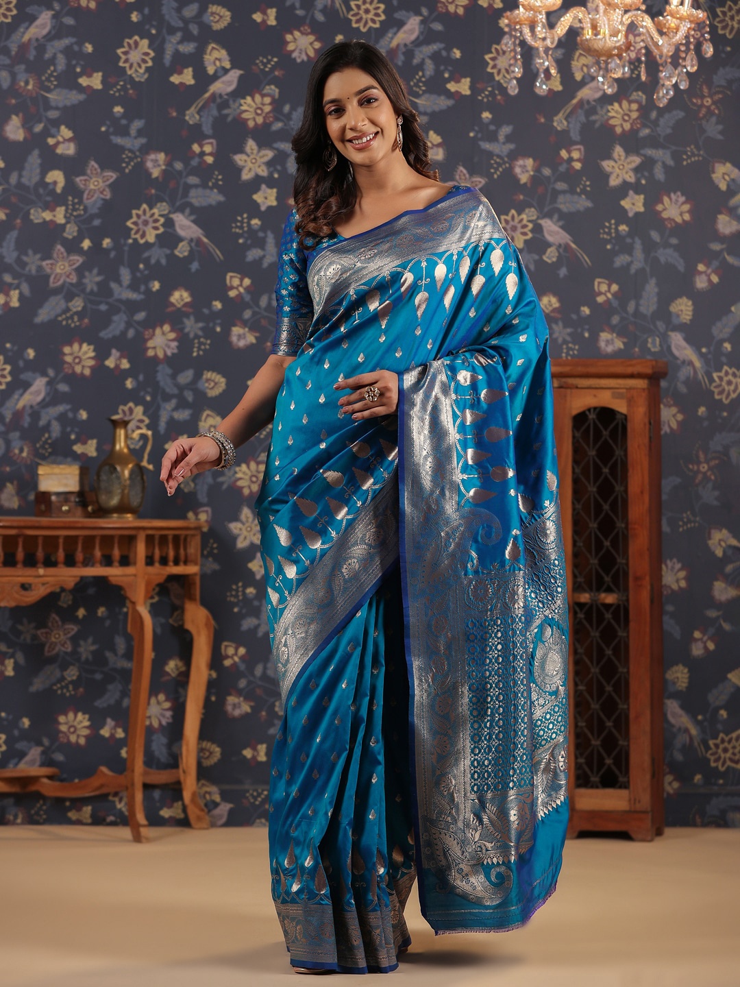 

House of Pataudi Ethnic Woven Design Banarasi Saree, Turquoise blue