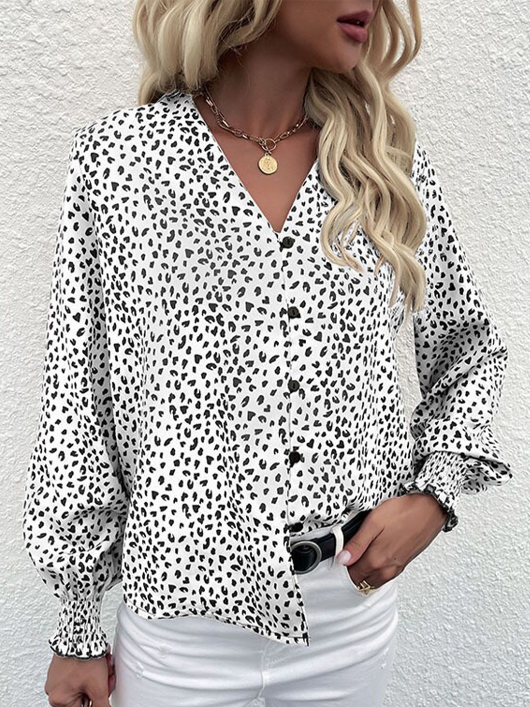 

StyleCast White Opaque Animal Printed Casual Shirt