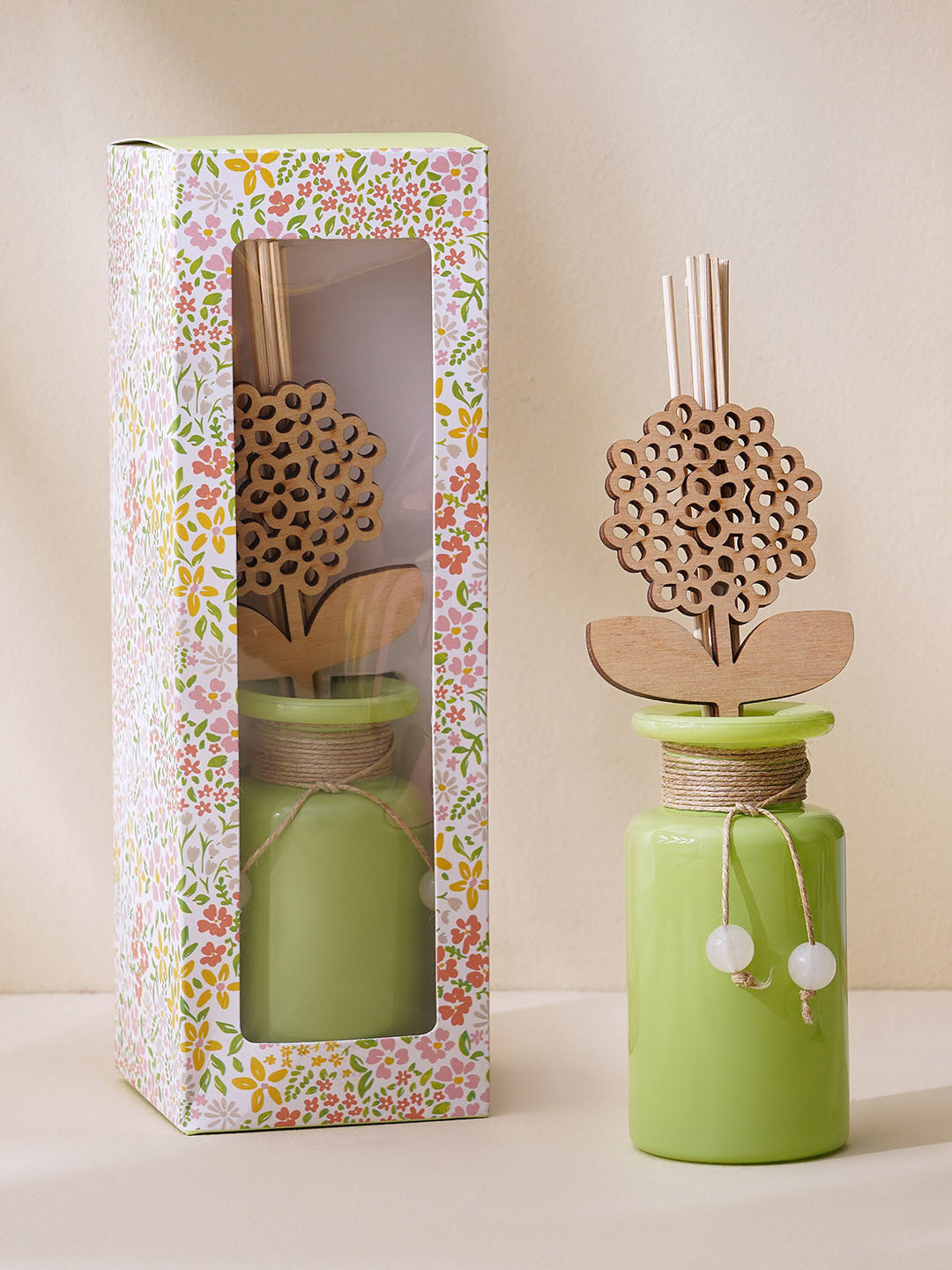 

Home Centre Green Paolo Pink Apple & Pear Reed Diffuser Set