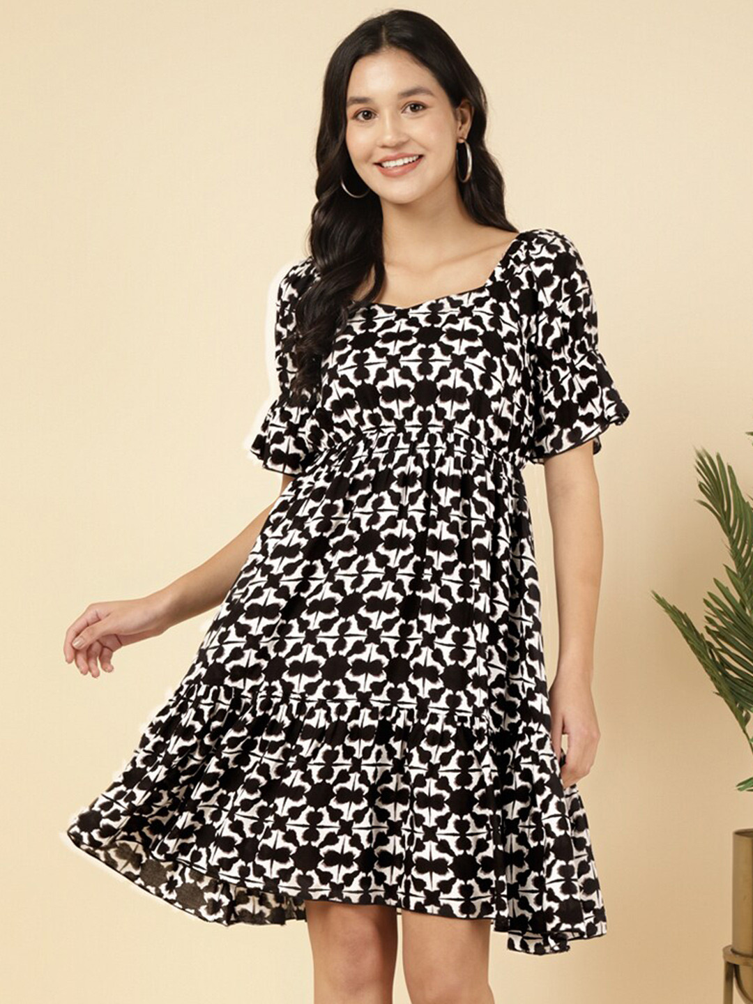 

DEEBACO Printed Puff Sleeve Fit & Flare Dress, Black