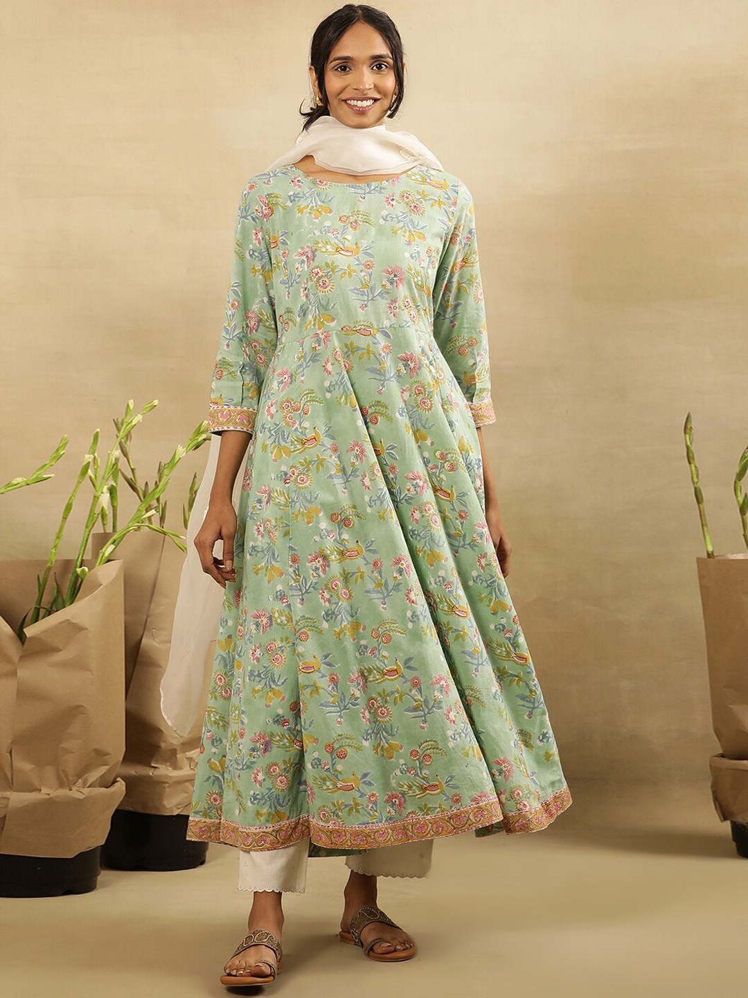 

W Floral Printed Sequinned Cotton Panelled A-Line Kurta, Green