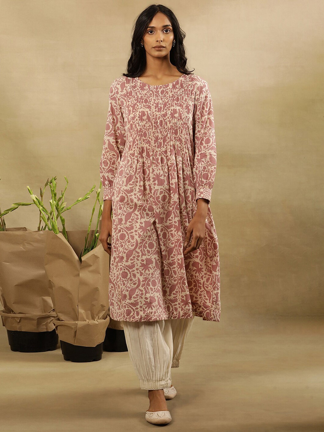 

W Ethnic Motifs Printed Pure Cotton A-Line Kurta, Pink
