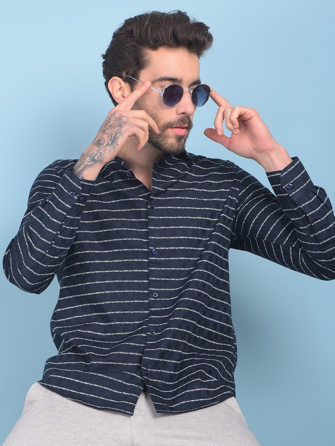 

Crimsoune Club Classic Slim Fit Stripes Spread Collar Long Sleeves Cotton Shirt, Blue