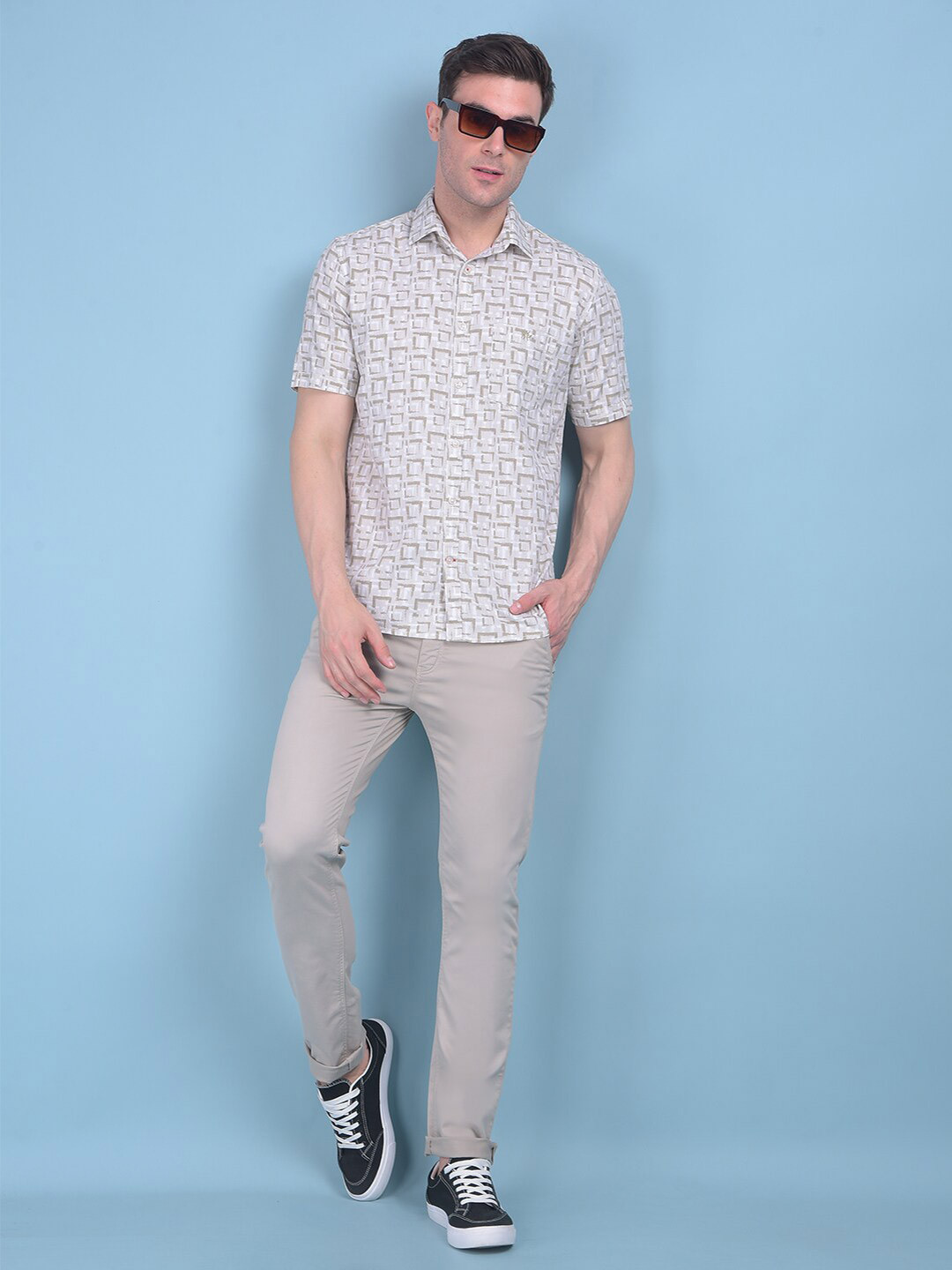 

Crimsoune Club Classic Slim Fit Floral Opaque Printed Cotton Casual Shirt, Beige