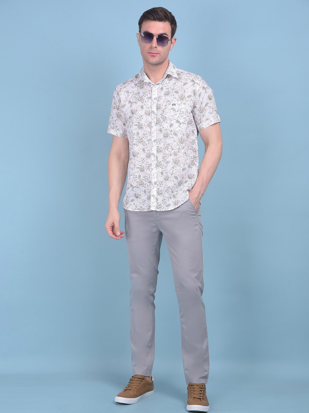 

Crimsoune Club Classic Slim Fit Floral Printed Opaque Casual Shirt, Beige