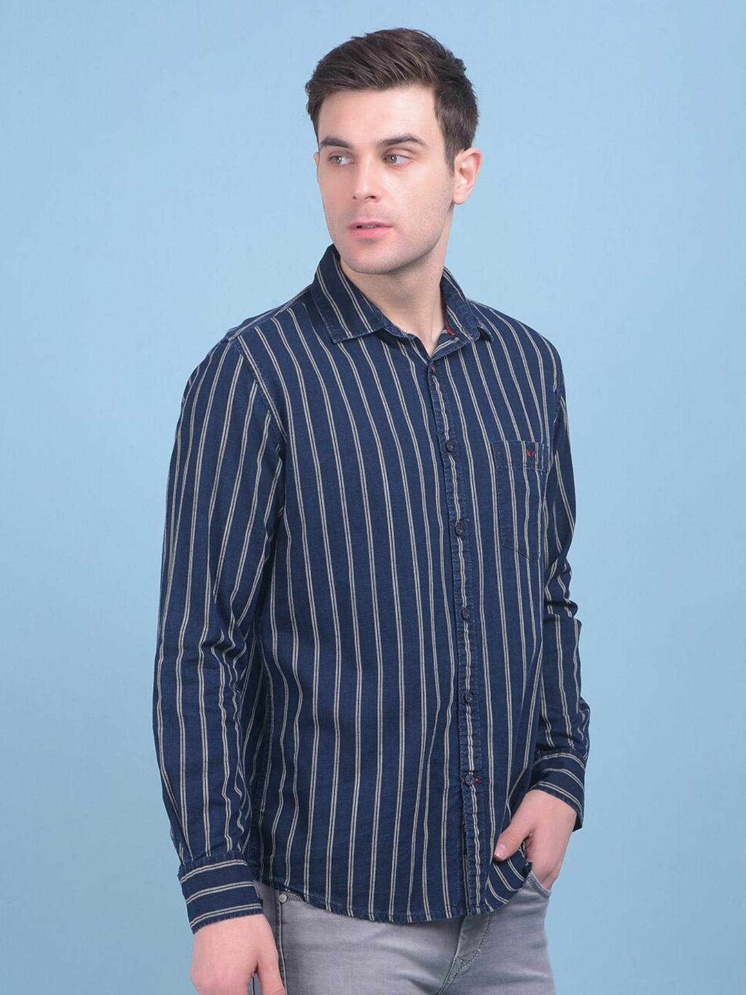 

Crimsoune Club Classic Slim Fit Opaque Striped Cotton Casual Shirt, Navy blue