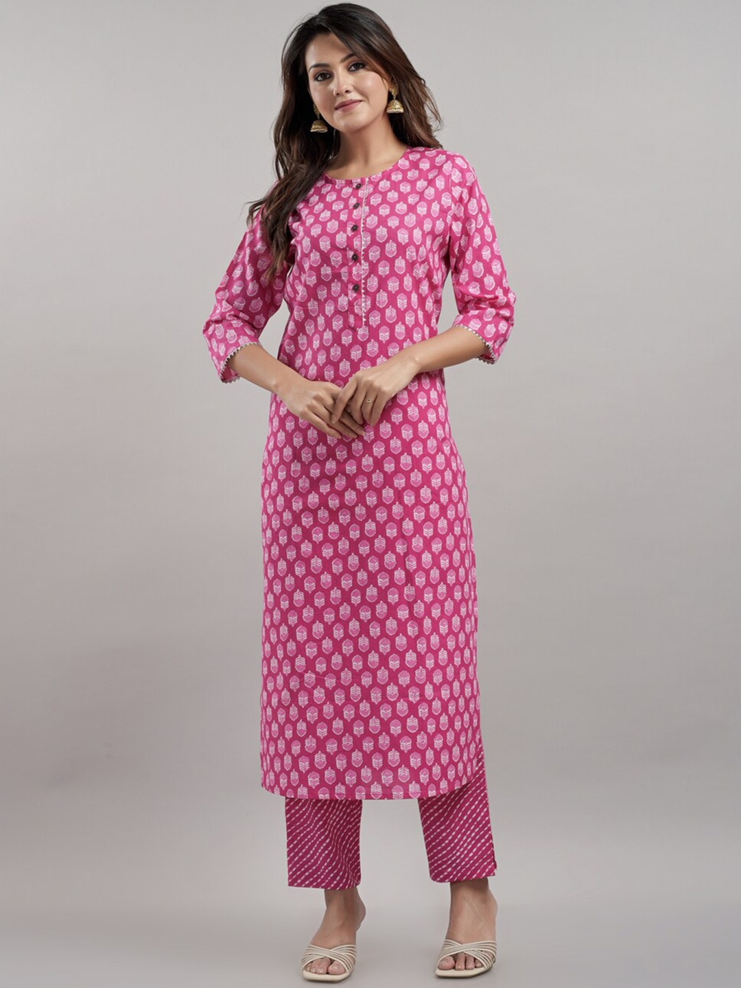 

D K W Floral Printed Regular Pure Cotton Kurta With Trousers & Dupatta, Pink