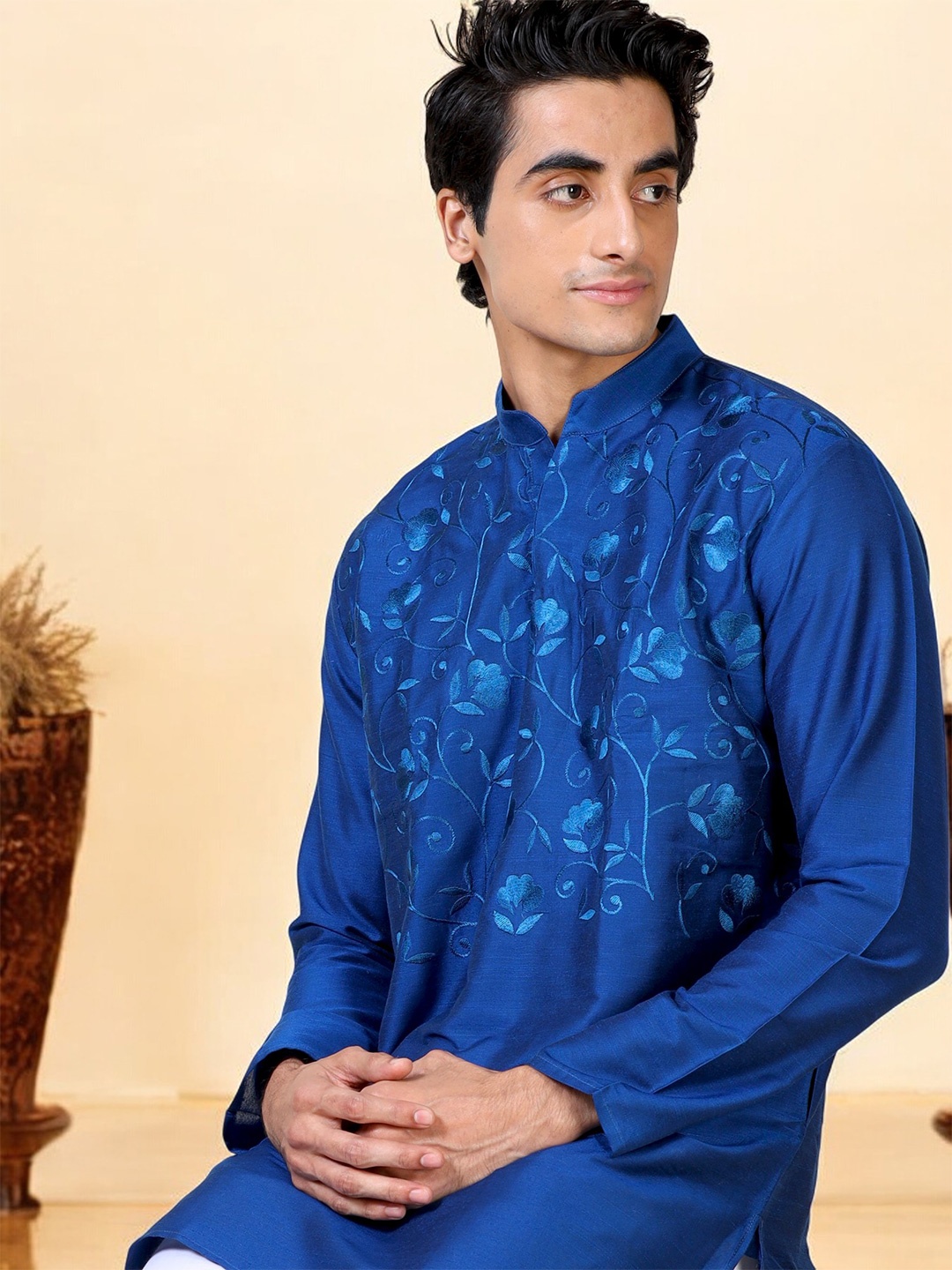 

TATTVA Floral Embroidered Mandarin Collar Straight Kurta, Blue