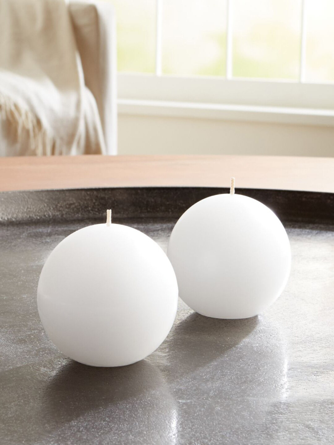 

Aromatic Fables White 2 Pieces Round Scented Candles