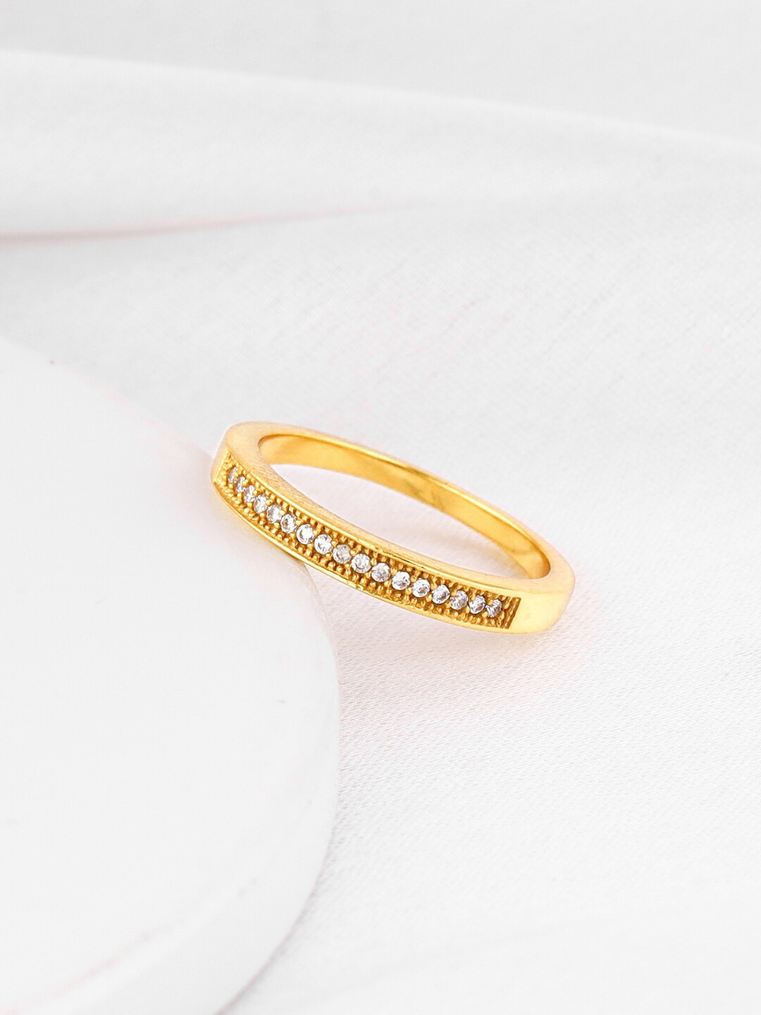 

GIVA 925 Sterling Silver Gold Plated Stones Studded Finger Ring