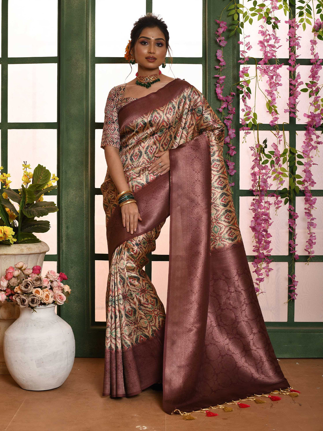 

Mitera Purple Geometric Woven Design Zari Saree