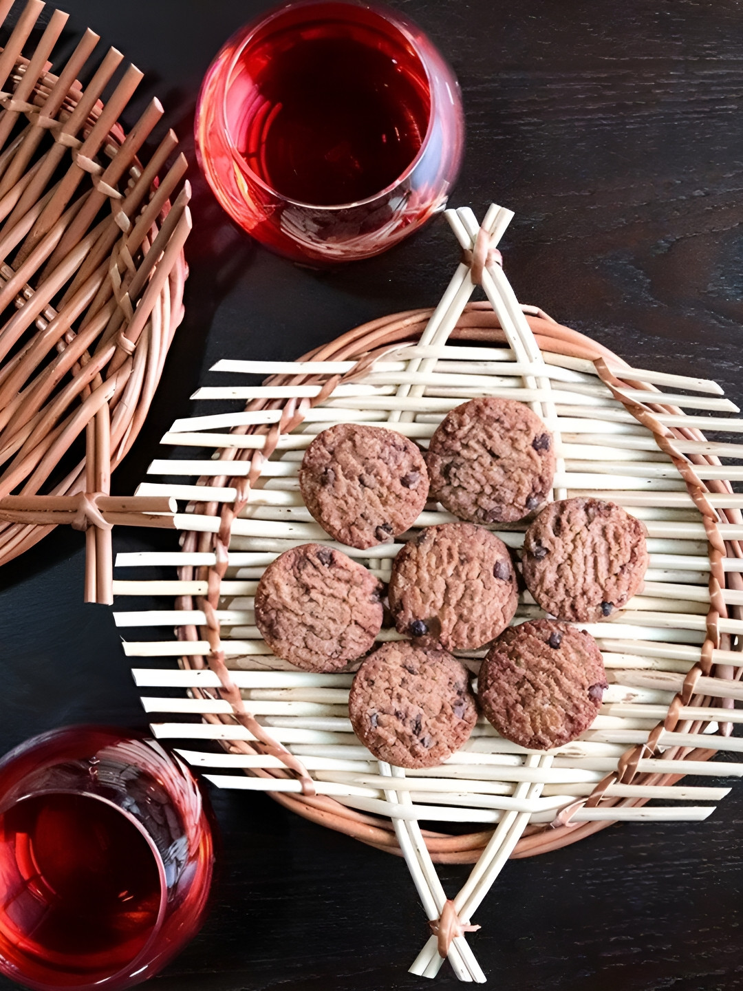 

KADAM HAAT White & Brown Wooden Dishwasher Safe Tray