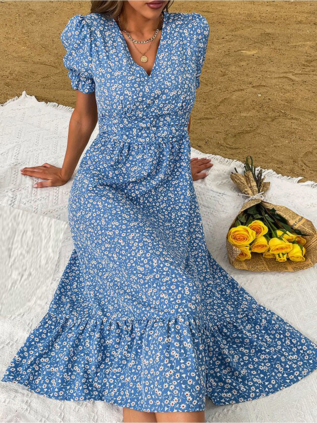 

StyleCast Blue Floral Print Fit & Flare Dress