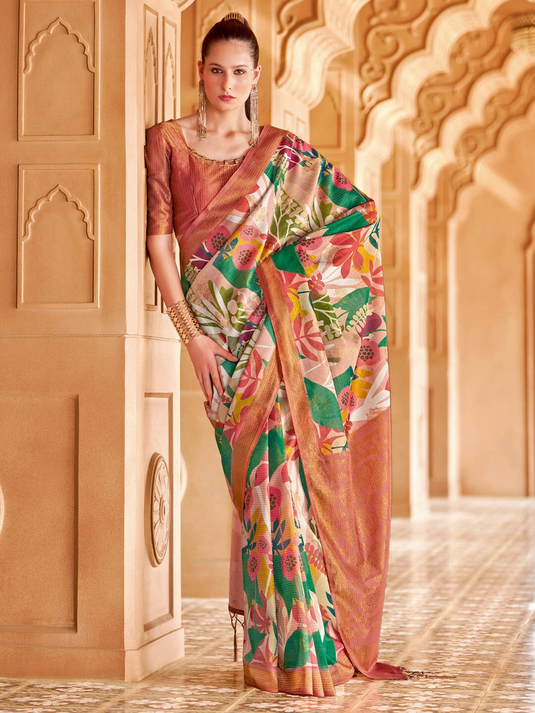 

Saree mall Floral Zari Printed Sungudi Saree with Tassels, Brown