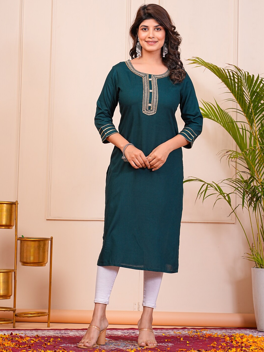 

KPF Round Neck Straight Kurta, Green