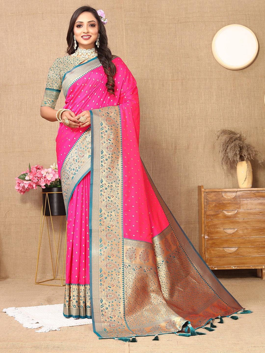 

YAVIRA SILK Ethnic Motifs Woven Design Zari Banarasi Saree With Tassels, Pink